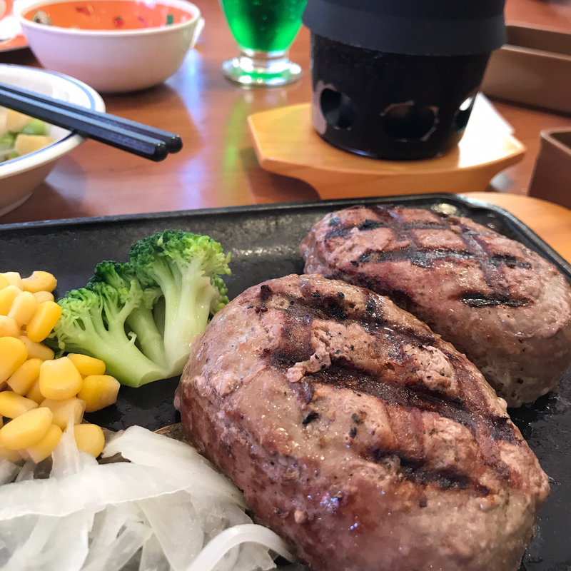 新大俵ハンバーグ(ビッグボーイ 葛飾白鳥店)