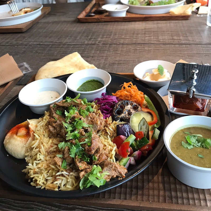 シャワルマプレート ラム肉ケバブ(FYLGDU MÉR OSAKA)