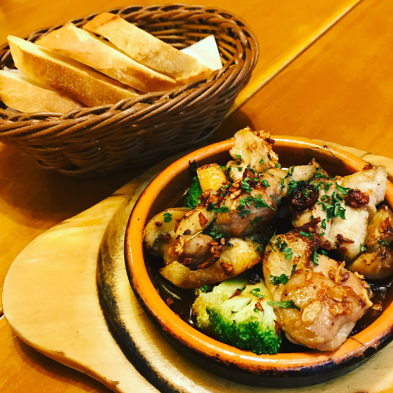 鶏ときのこのアヒージョ(にんにく屋五右衛門 新宿高島屋店)