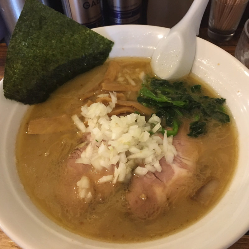 地どりラーメン醤油  中盛り(地どりラーメン)