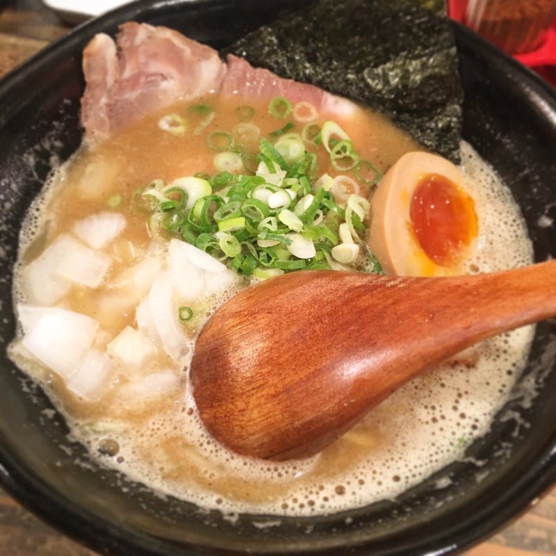 豚骨らーめん(進化驀進 京町堀本店)