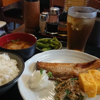 焼魚定食 ほっけ(たかお食堂 )