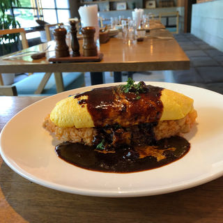 クラシックオムライス(西洋酒樓 六堀 （ロクボリ）)