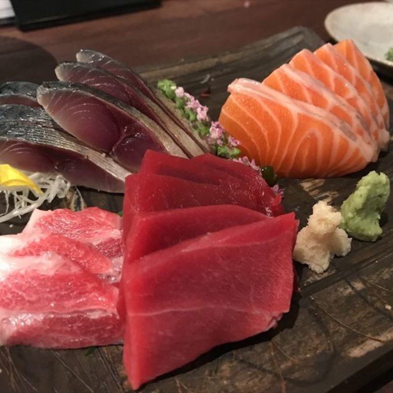 造り盛り合わせ(居酒屋まさちゃん)