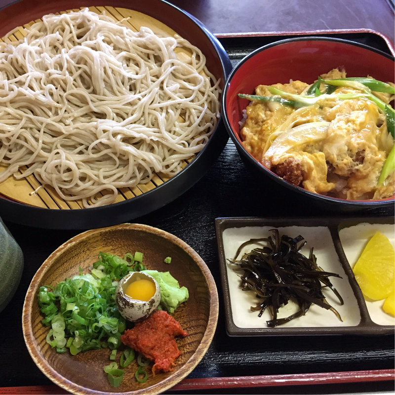 蕎麦、ミニカツ丼(いわむろ )