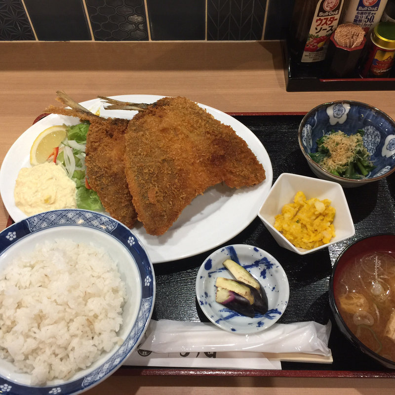 アジフライ定食(めし ひろ田)