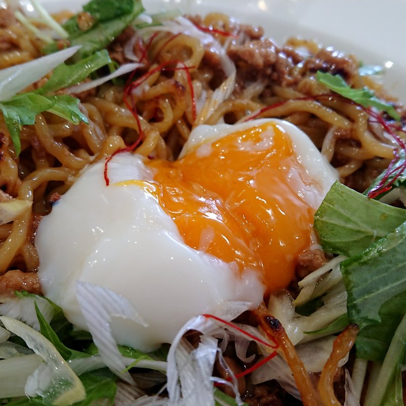 肉あんのピリ辛油麺(札幌グランドホテルレストラン 札幌競馬場店 )