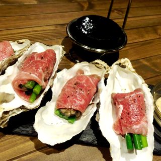 牡蠣肉（2ケ）(肉バルGAM 梅田お初天神店)