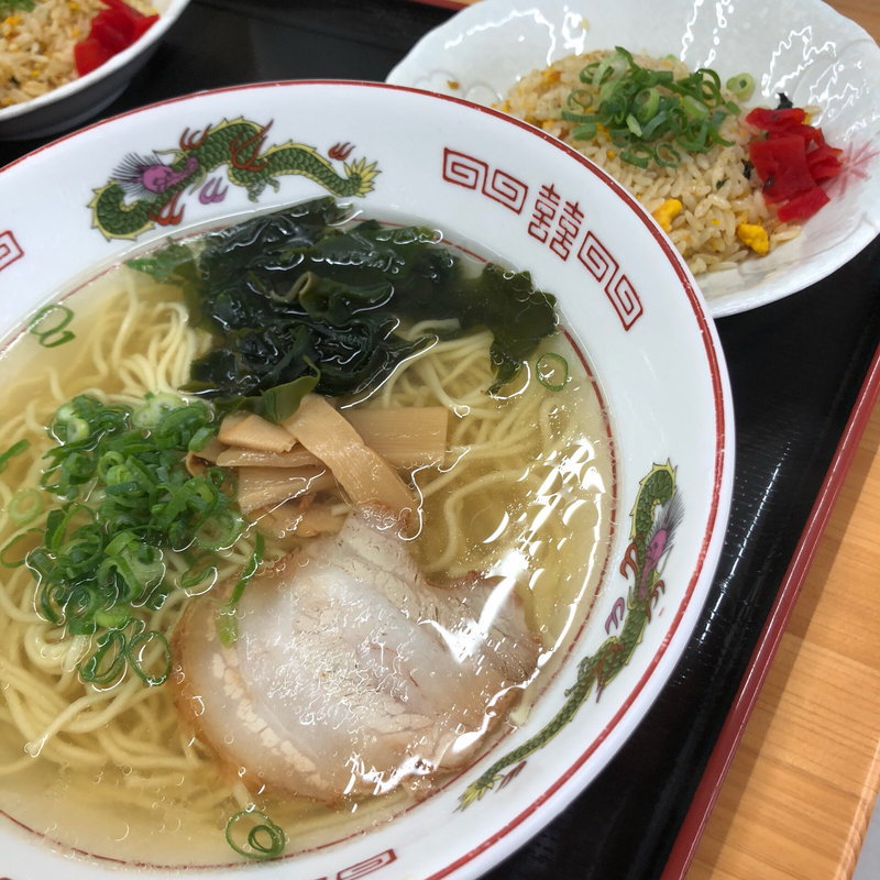 しおチャーハンセット(レストラン 異瑠香 （レストラン・イルカ）)