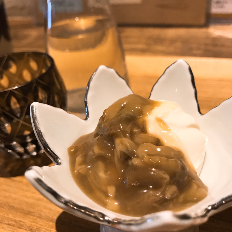 牡蠣の塩辛とマスカルポーネ(あめこや)