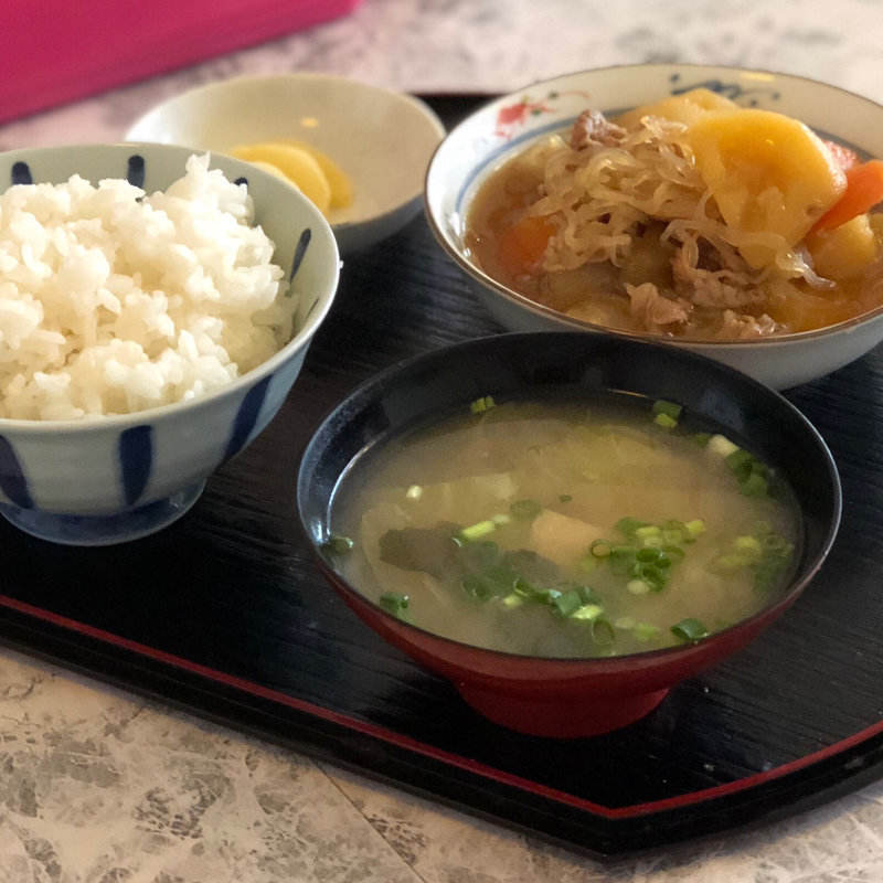 肉じゃが定食(おかず亭みちのく)