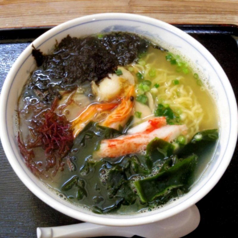 上品の郷磯らーめん(道の駅 上品の郷 レストラン栞 （ミチノエキジョウボンノサト レストランシオリ）)