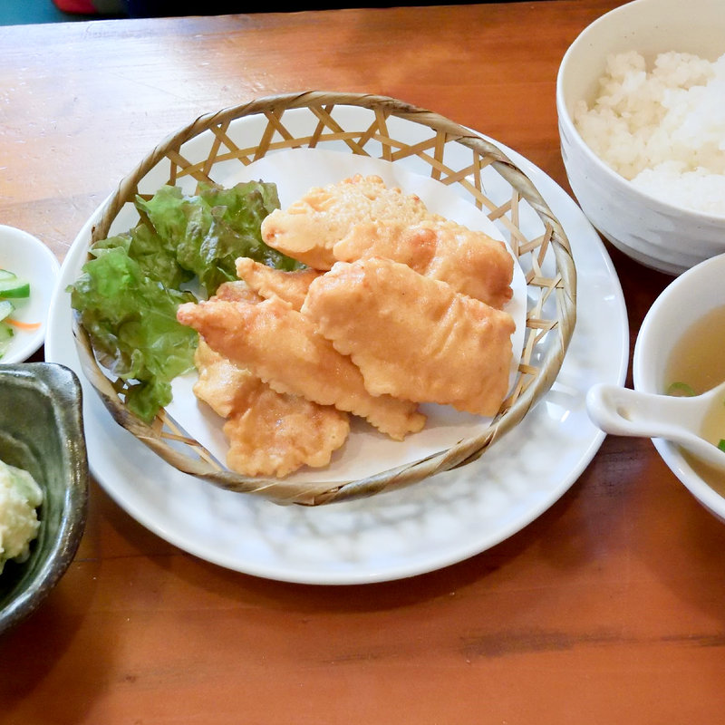 鶏肉のふわふわ揚げ(チャイナキッチン 弘 （チャイナキッチン コウ）)