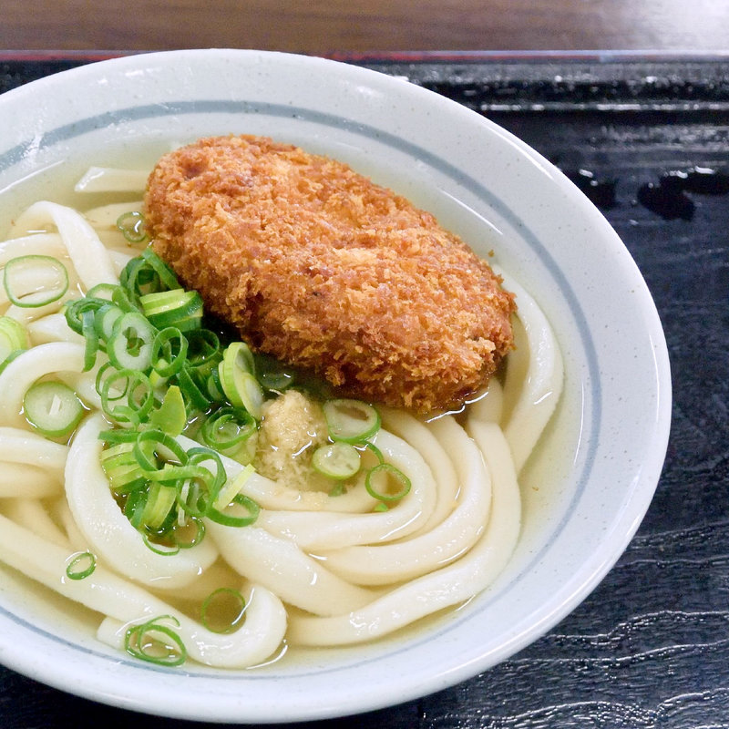 コロッケうどん（かけ+コロッケ）(中西うどん （麺匠なかにし）)