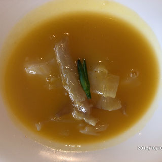 ビジネスランチコース【胸フカヒレ姿煮込み名物坦麺入りコース】(頤和園 霞が関店)