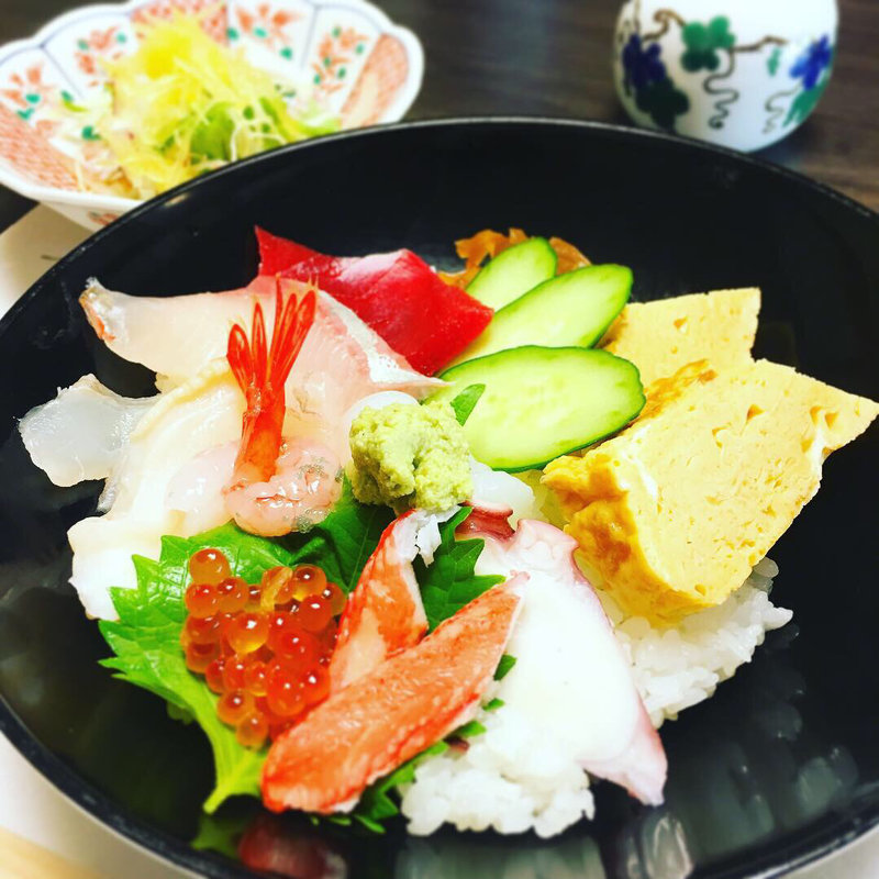 海鮮すし丼(信寿し )