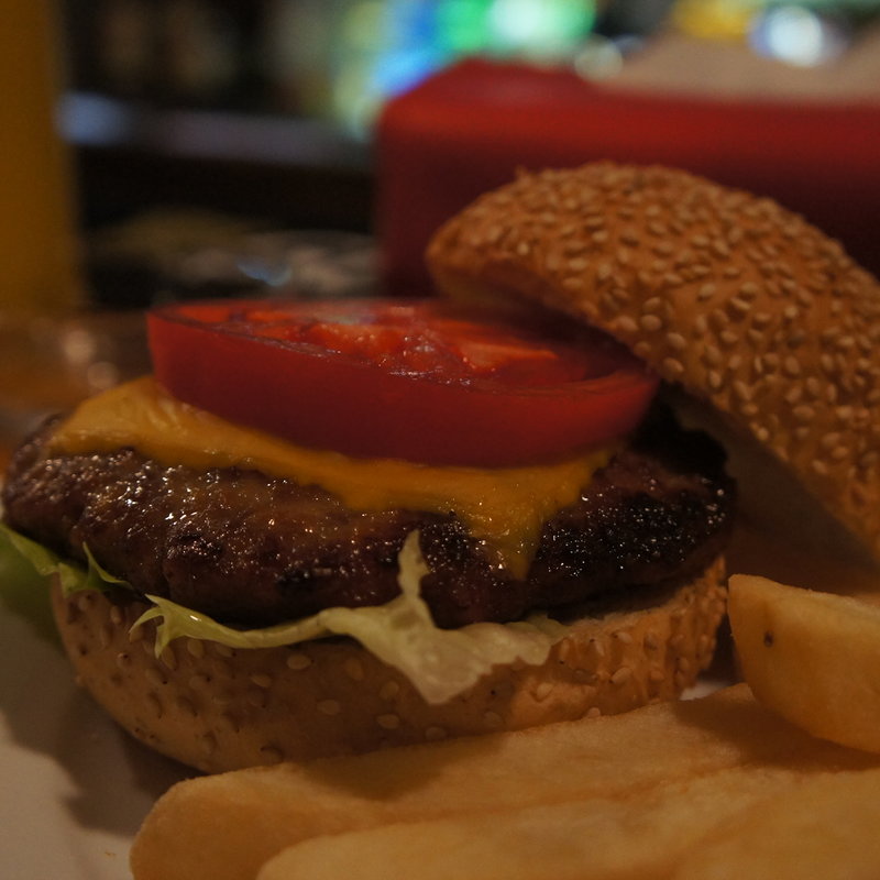 チーズバーガー(THE VAULT （ザ ヴォルト）)