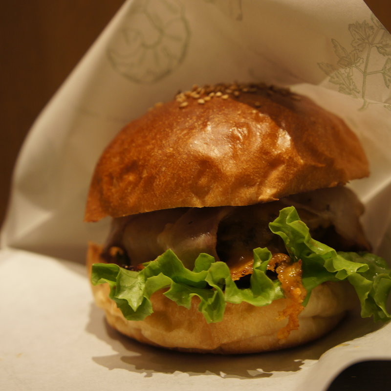 ベーコンチーズバーガー(オーガニック バーガー キッチン （Organic Burger Kitchen）)