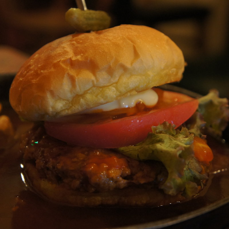 G.O.Tバーガー(Good Old Table （グッド オールド テーブル）)