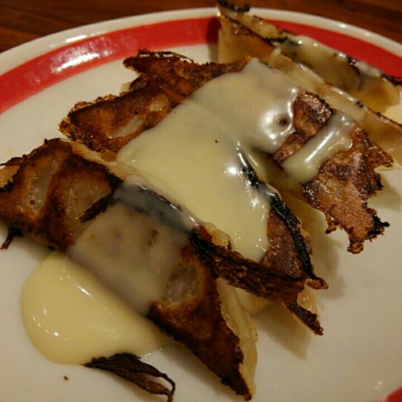 チーズ餃子(四川・餃子中華バル ＰＡＯ２ 梅田東通り店)
