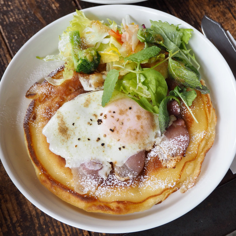 ベーコンエッグパンケーキ(GLOBE MOUNTAIN COFFEE （グローブ マウンテン コーヒー）)