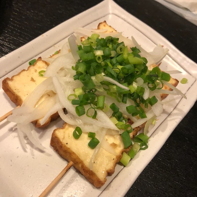 ネギたっぷり焼き厚揚げ(焼鳥はなび)