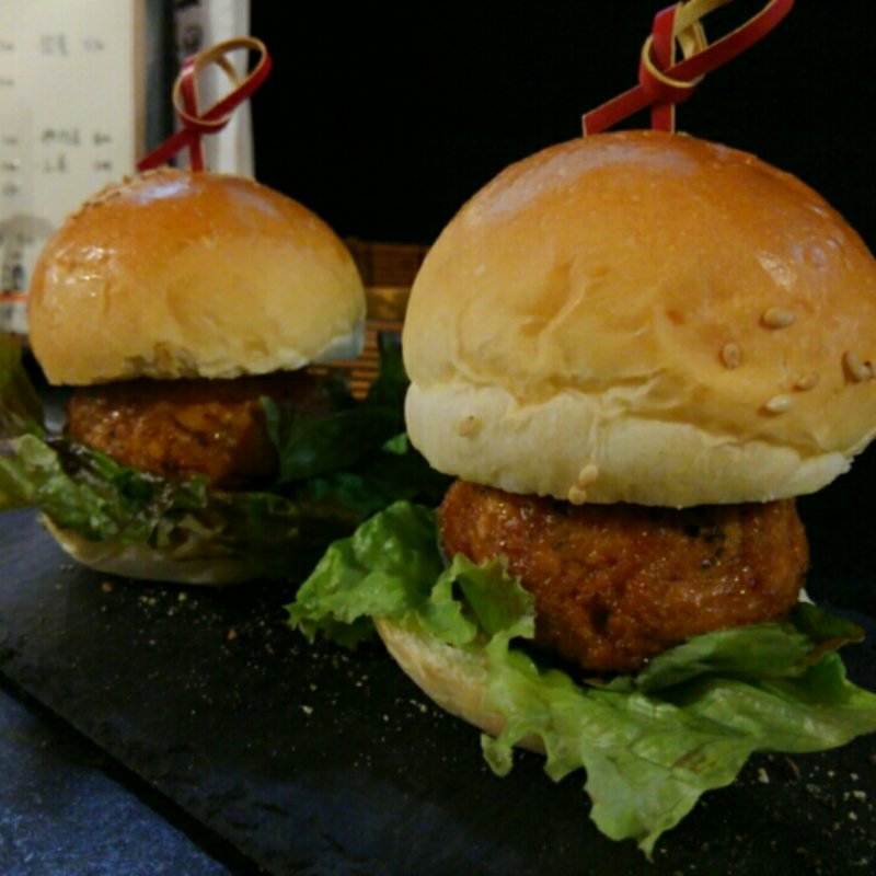 TSUKUNE BURGER(幸)