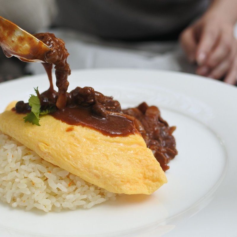 とろとろ卵のハヤシオムライス(ウェスティンホテル大阪 ロビーラウンジ )