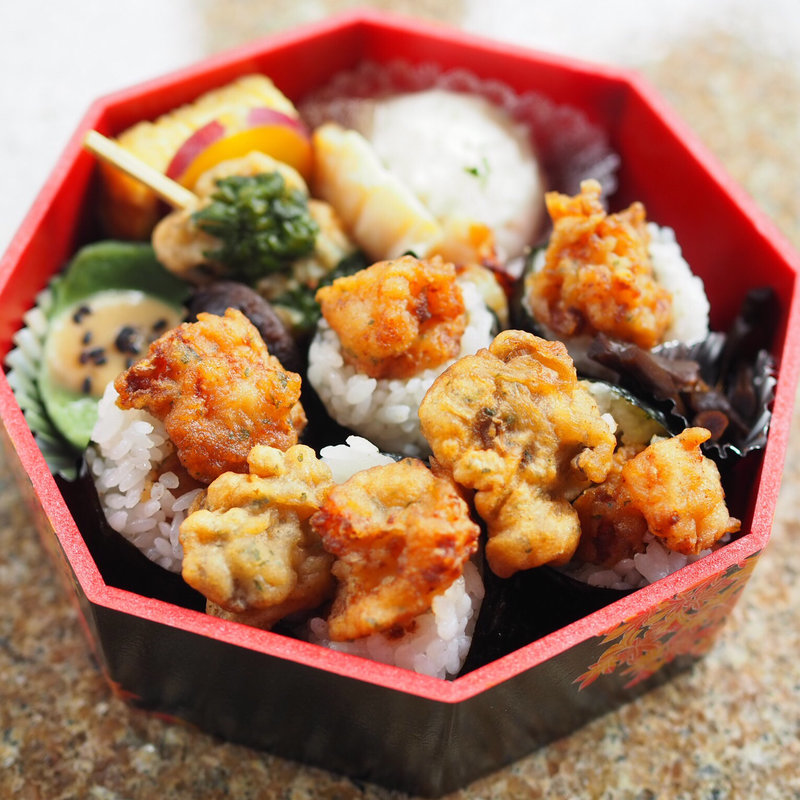 秋の天むす弁当(地雷也)