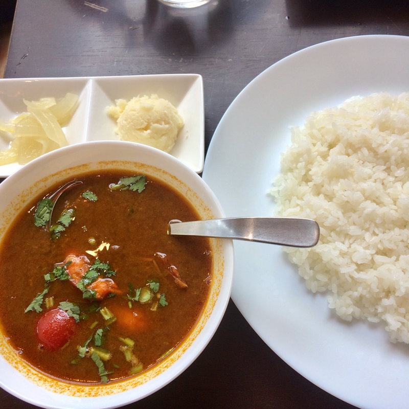 コリアンダー香る濃厚エビカリー(カリー＆ワヰン ビストロべっぴん舎 お茶の水本店)