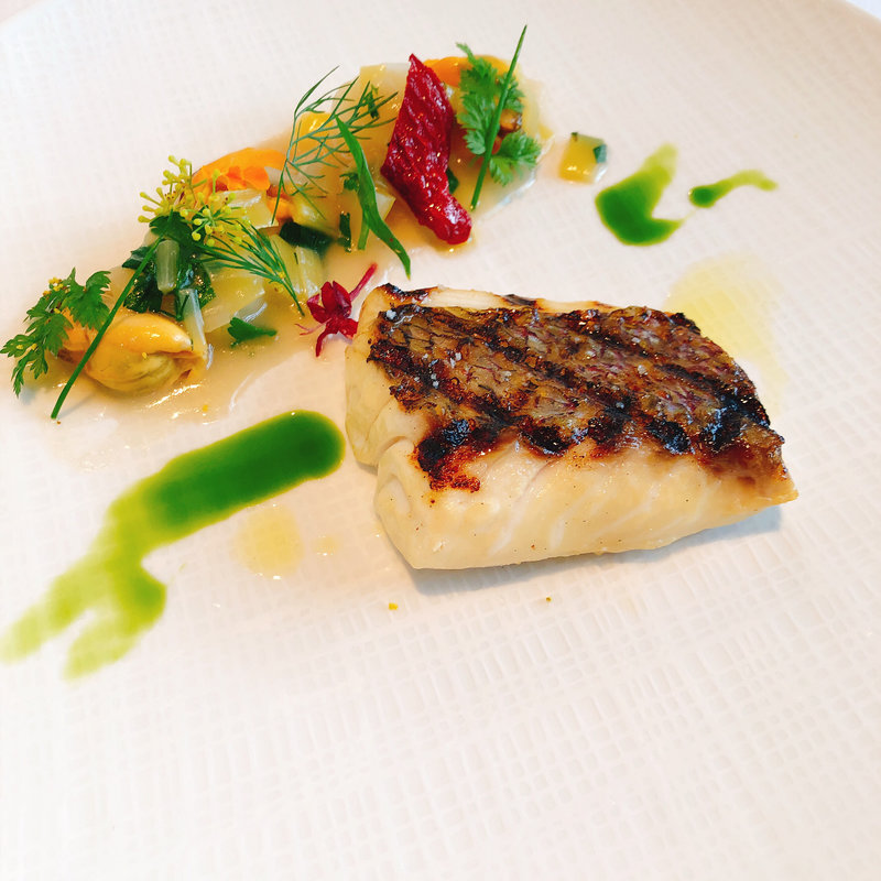 真鯛のグリル(タテルヨシノ)