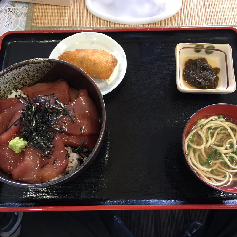 マグロの漬け丼(海人食堂 )