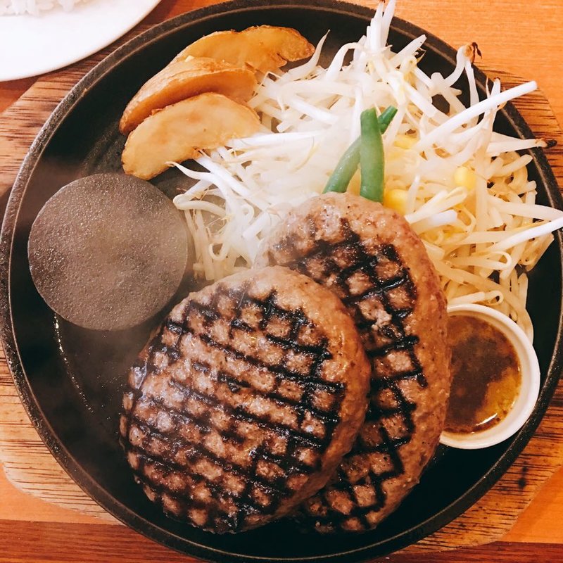 ハンバーグ 350g(肉食堂・優)