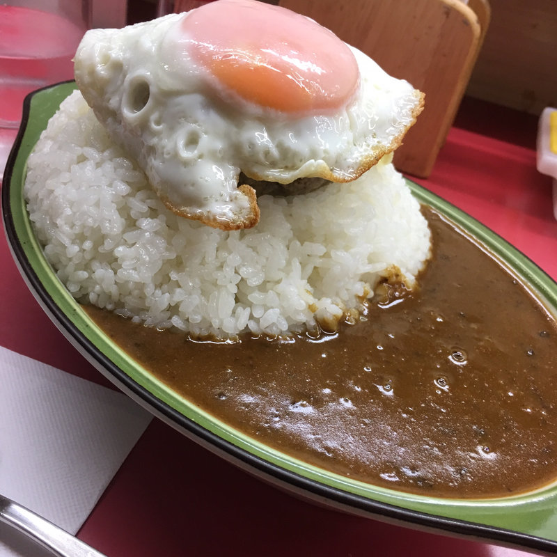 ハンバーグ目玉カレー 中盛(シュクリア （Shukriya）)