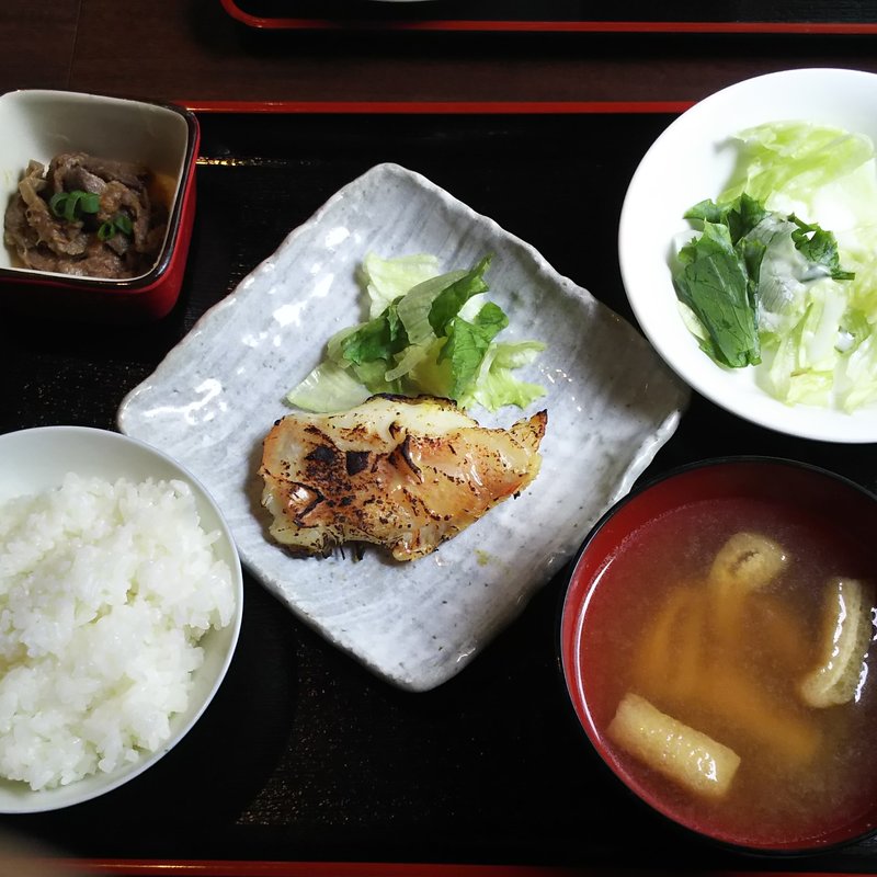日替わりワンコインランチ（赤魚の西京漬け）(日本酒専門 のすけ)