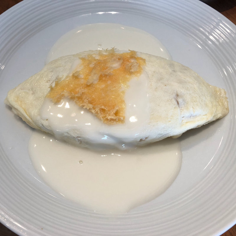 純白のオムライス(グリル大宮)