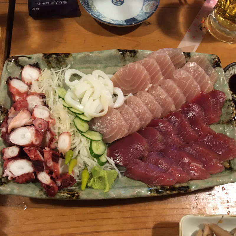 刺身盛り合わせ(居酒屋 女酋長 )