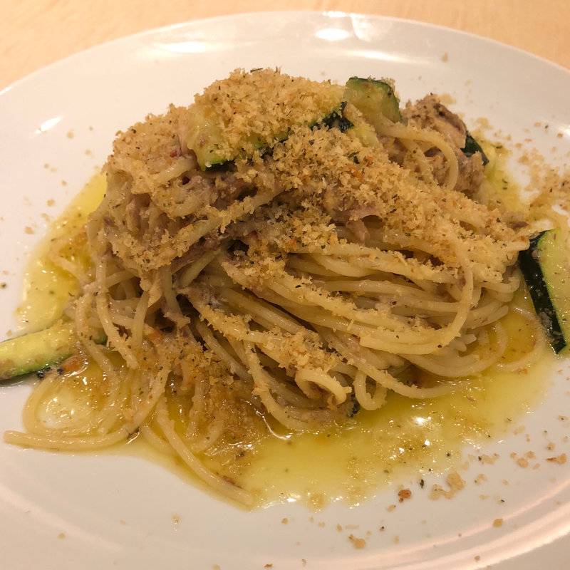 秋刀魚とズッキーニのパスタ(ジィバッカーノ （G.Baccano）)