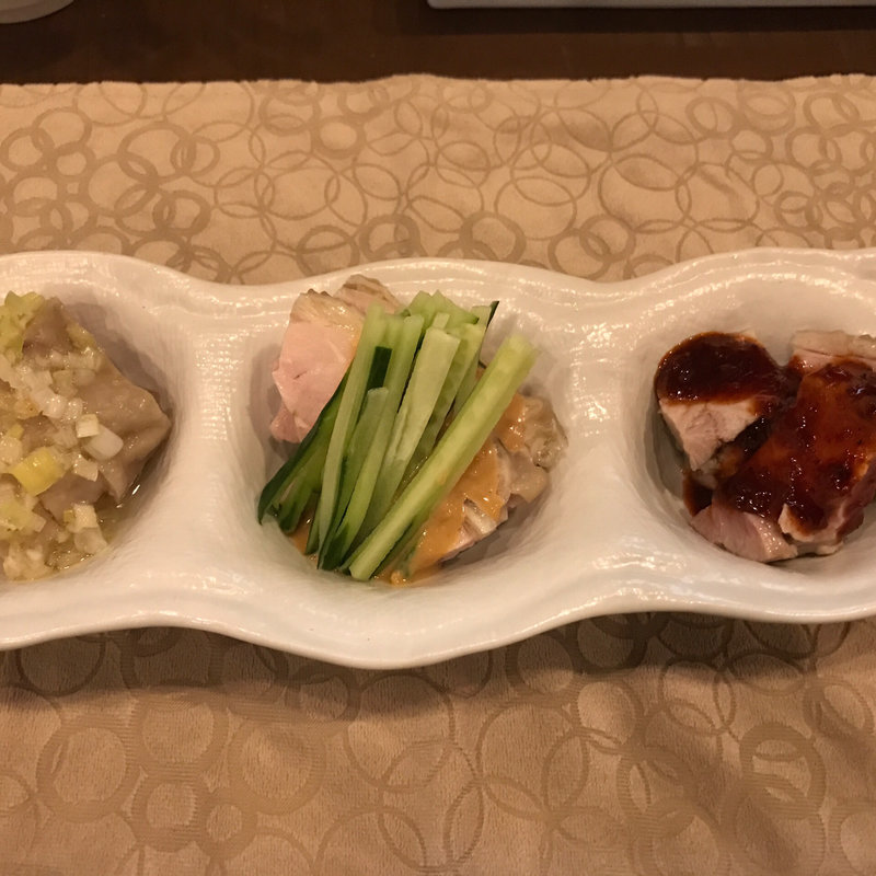 蒸し鶏三種盛合わせ(杏仁荘 )