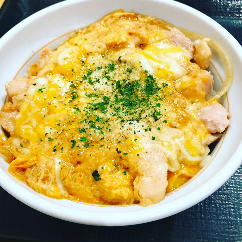 4種チーズの親子丼(なか卯 代々木上原店)