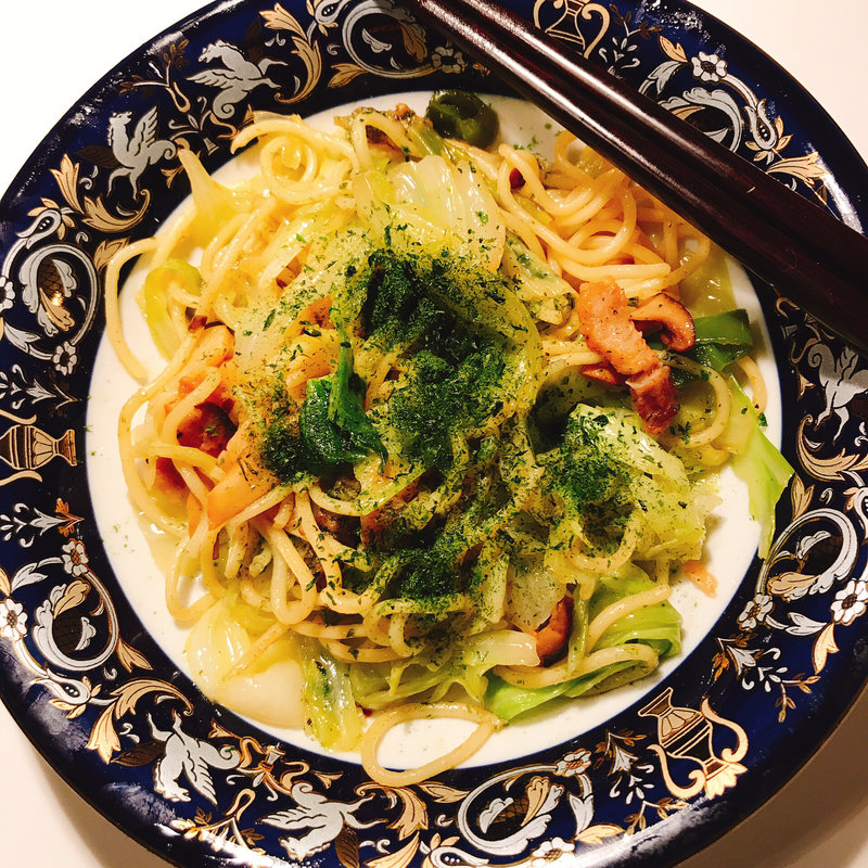 魔法の塩焼きそば(ベリッシモサロン)