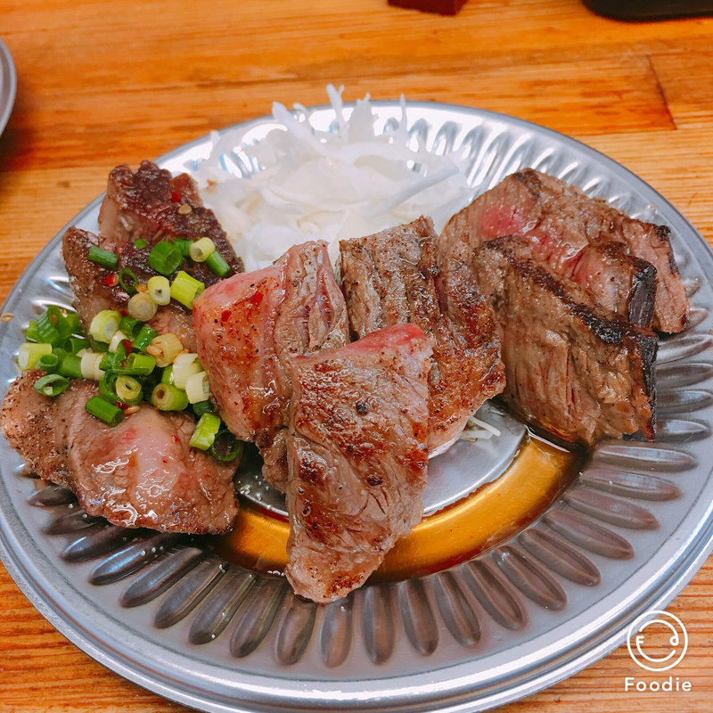 お肉3種盛り(堂島精肉店＃シャトーブリアン 大阪で一番シャトーブリアンが安くて美味しい)