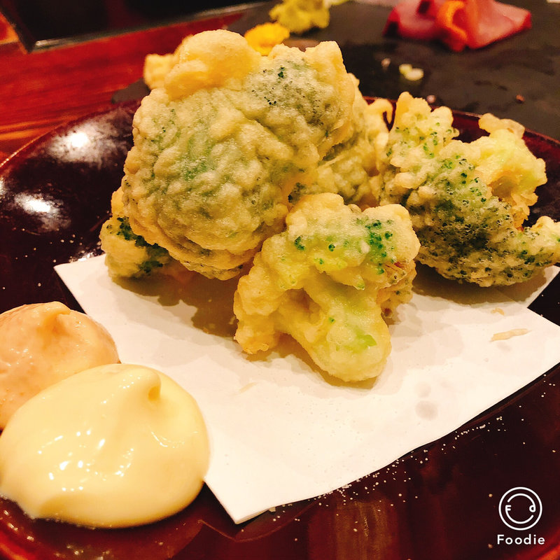 ブロッコリー天ぷら(心斎橋酒場 叶えや)