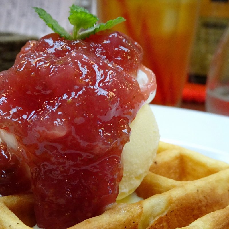 自家製イチジクジャムのワッフル(カフェ　ベリー （カフェベリー）)