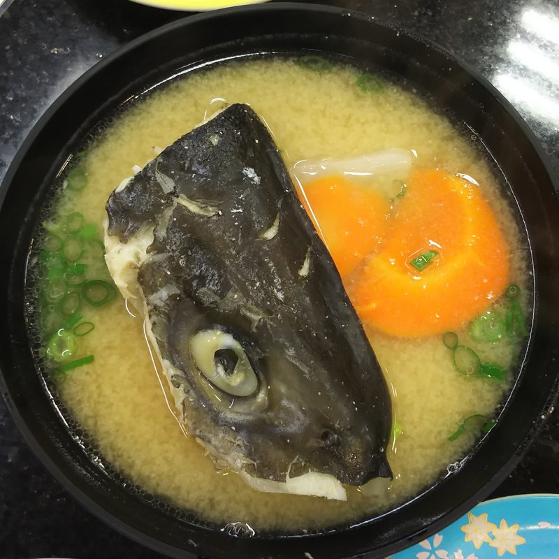 あら汁(ジャンボおしどり寿司川崎宮前店)