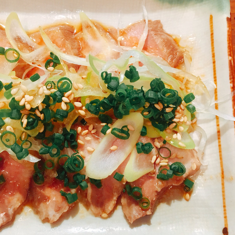 タン刺し(もつ焼 煮込み 三六 湯島店)