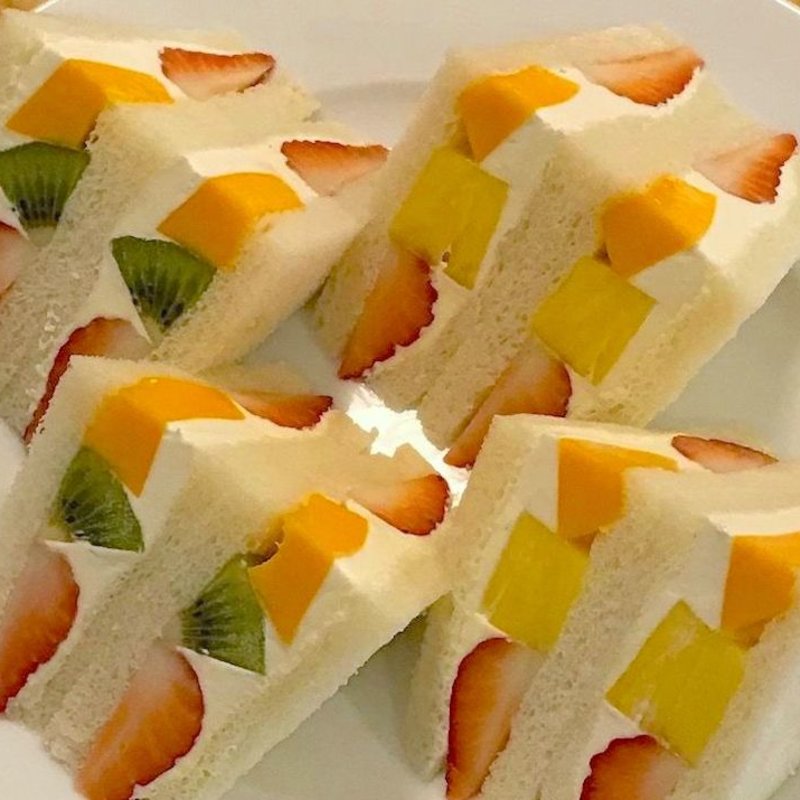 フルーツサンド(ホットケーキパーラー フルフル 赤坂店 （Fru-Full）)