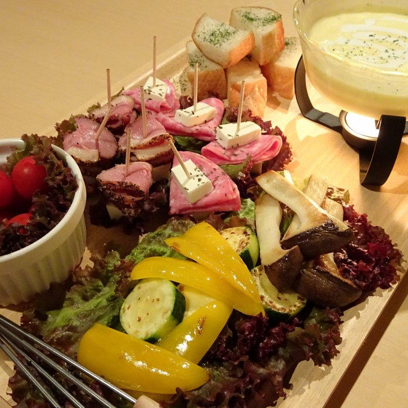 生チーズフォンデュ(隠れ家個室 チーズタッカルビ×炭火焼鳥 ひなた 京橋店)