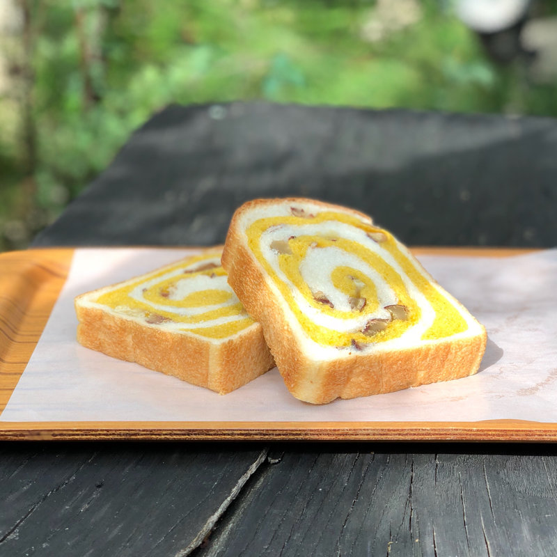 秋の有松絞りパン(ダーシェンカ 蔵)