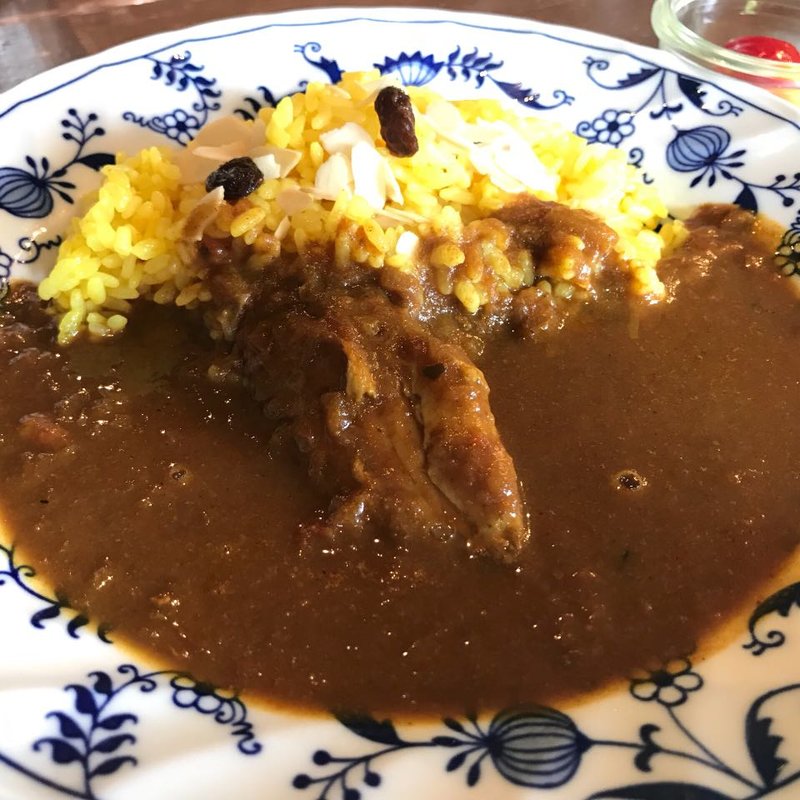 チキンカレー ピクルス付き(スパイスとカレーの専門店 TAKECO1982（吉山武子の店）)